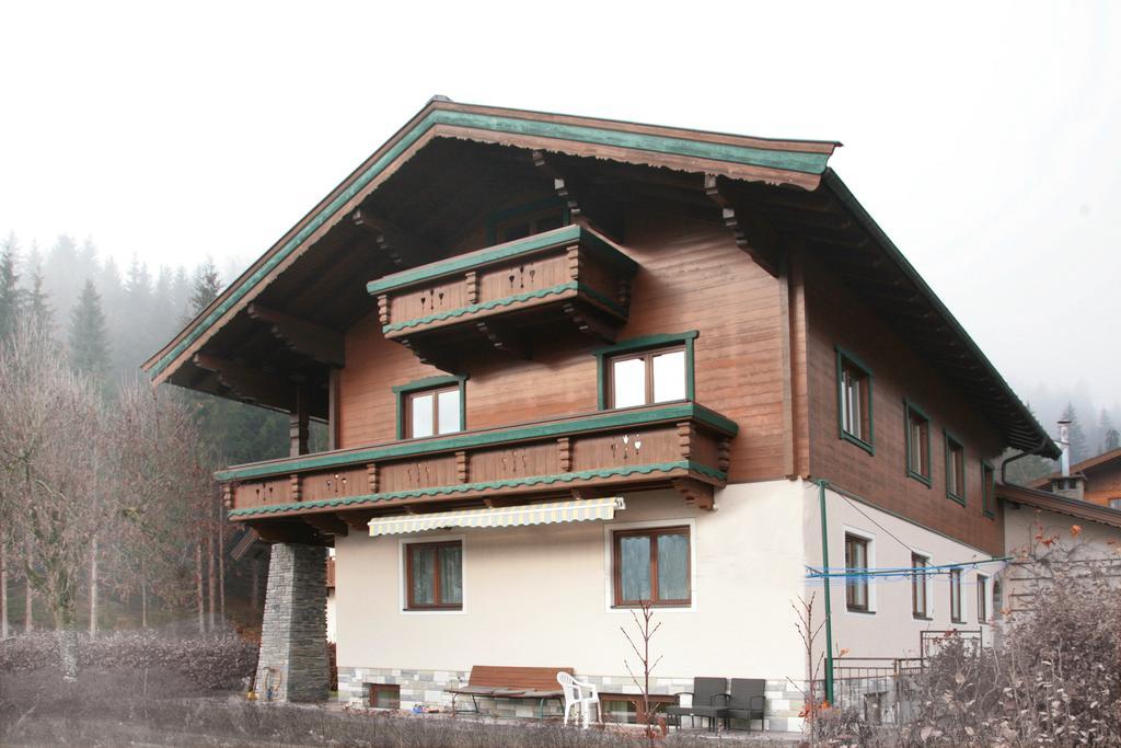 Premium Chalet Andrea Leogang Ruang foto